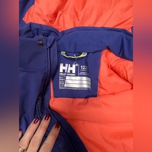 HH girl ski jacket. Used few times. Prefect condition